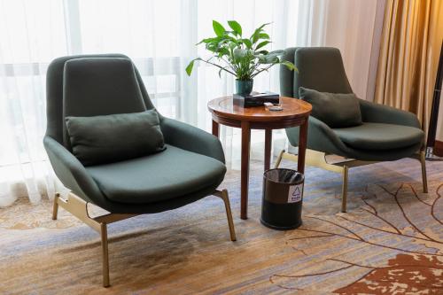 jiangmen gladden hotel