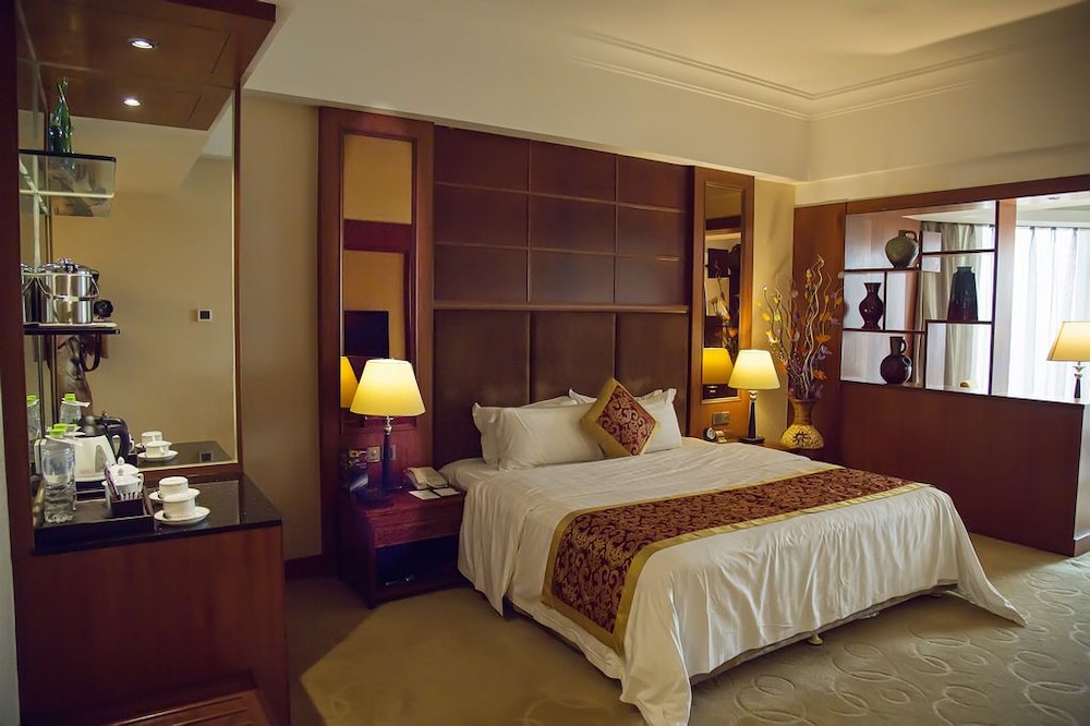 jiangmen gladden hotel