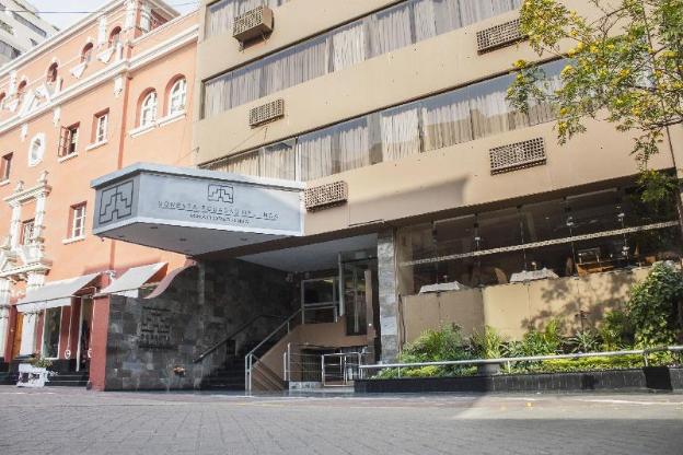 selina posada miraflores