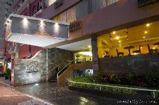 selina posada miraflores