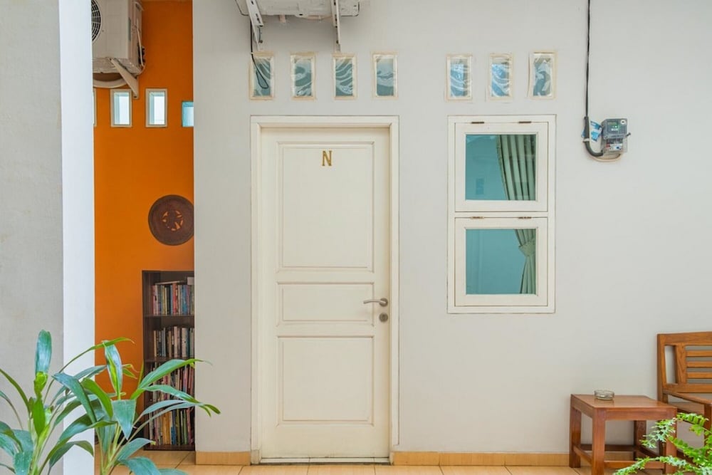 reddoorz syariah near grand kota bintang