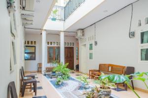 reddoorz syariah near grand kota bintang