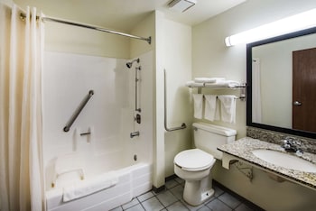 super 8 by wyndham pueblo