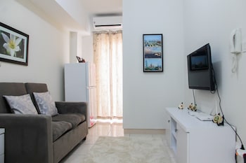 exclusive 2br springlake summarecon bekasi apartment