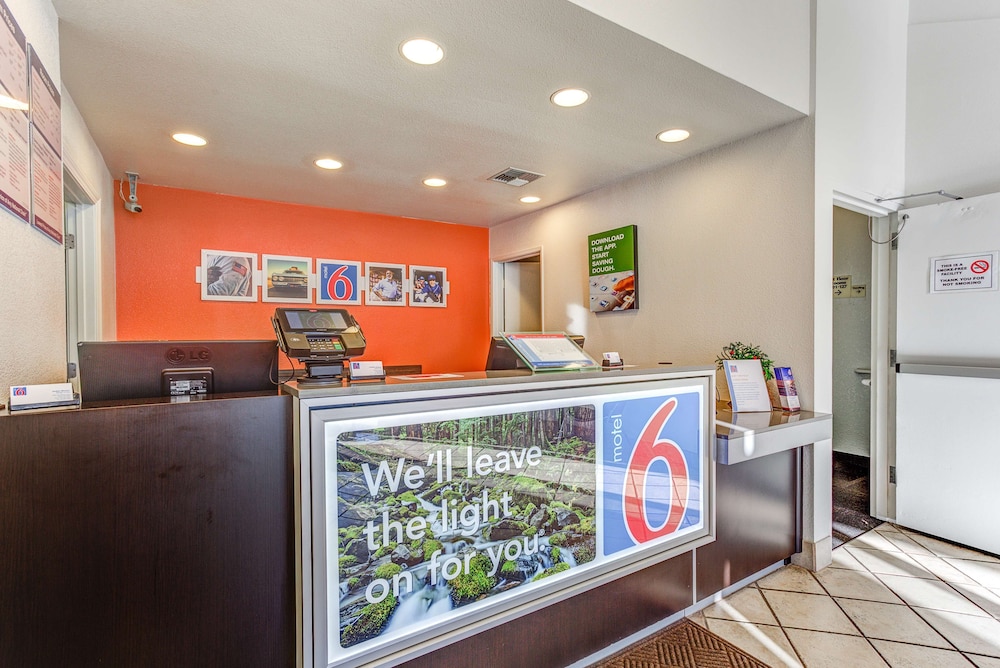 motel 6 portland or tigard west