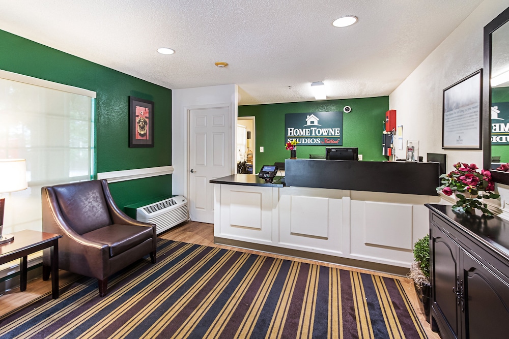 hometowne studios by red roof atlanta lawrenceville