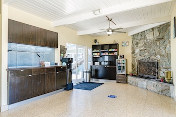 the inn at east beach