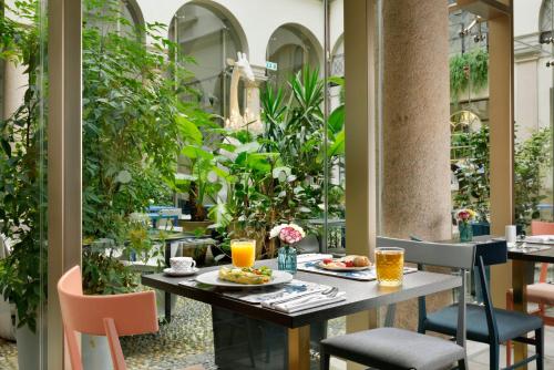 hotel indigo milan corso monforte an ihg hotel