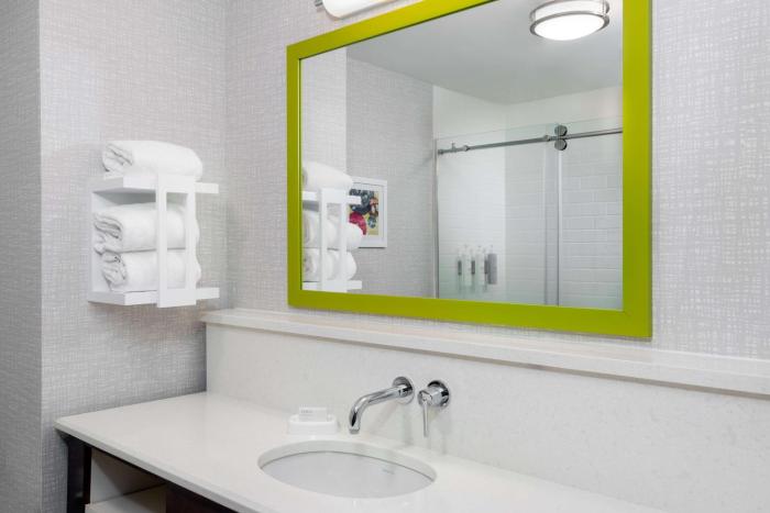 hampton inn coventry warwick area
