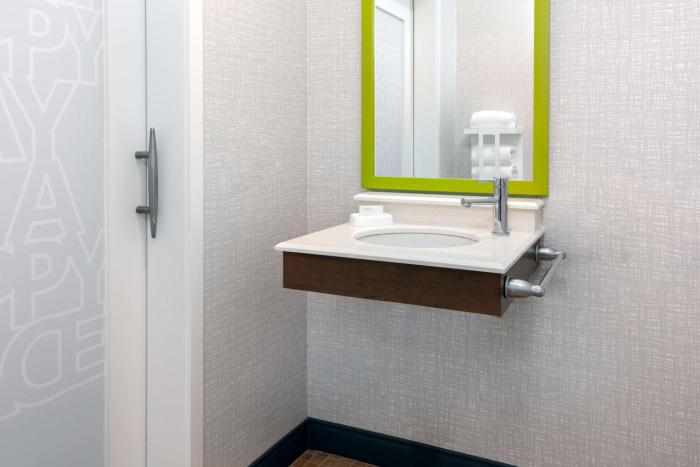 hampton inn coventry warwick area