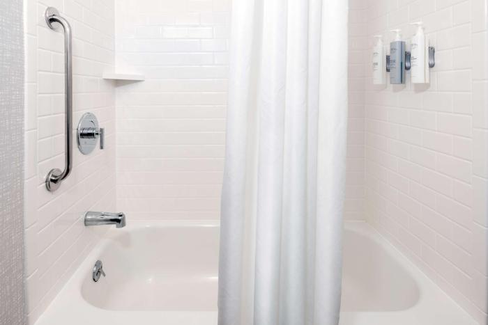 hampton inn coventry warwick area