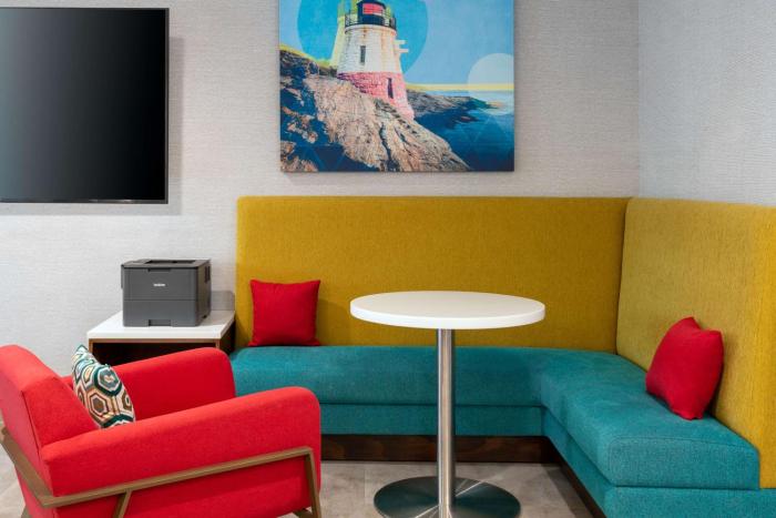 hampton inn coventry warwick area