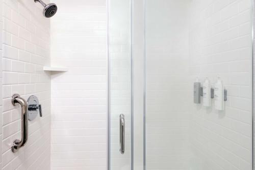 hampton inn coventry warwick area