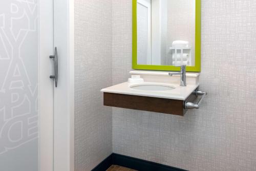 hampton inn coventry warwick area