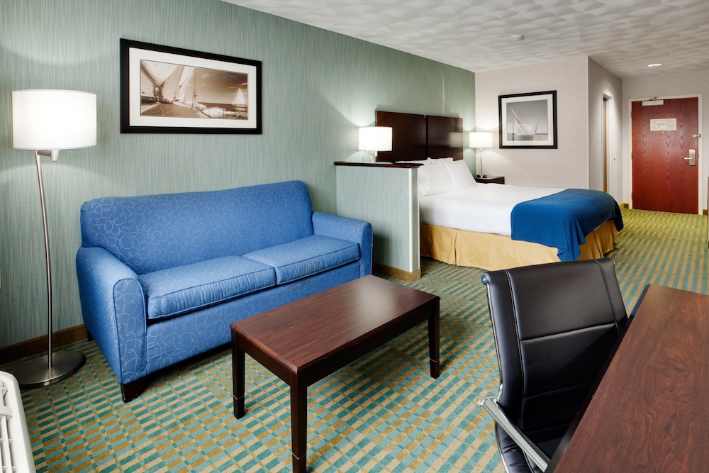 holiday inn express and suites by ihg