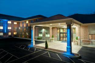 holiday inn express and suites by ihg
