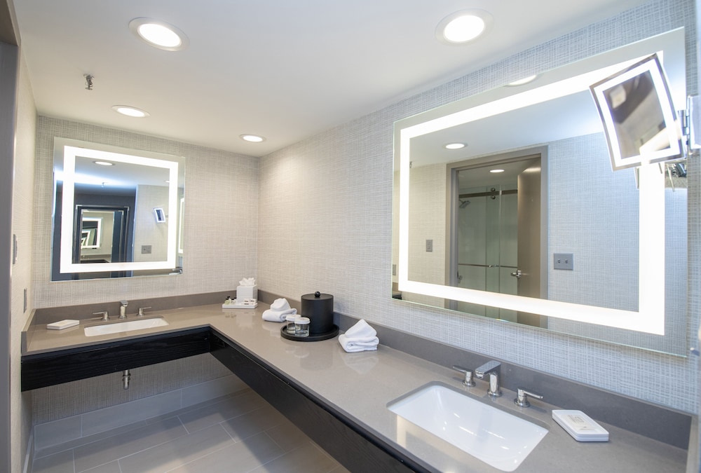 crowne plaza providence warwick airport by ihg