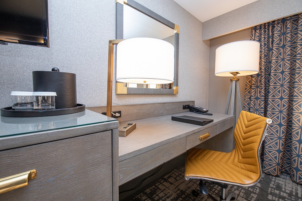 crowne plaza providence warwick airport by ihg