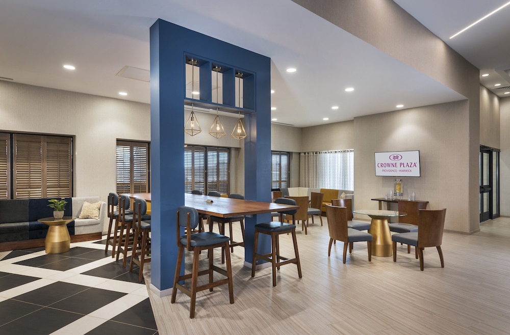 crowne plaza providence warwick airport by ihg