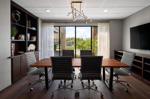 crowne plaza providence warwick airport by ihg