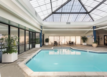 Crowne Plaza Providence-Warwick Airport By Ihg,Providence>>Cranston,4 star