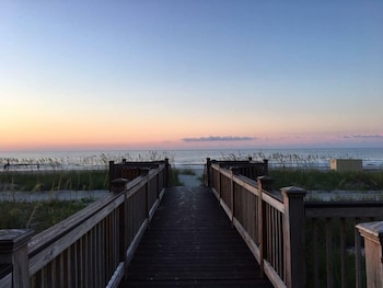 hosteeva oceanview condos