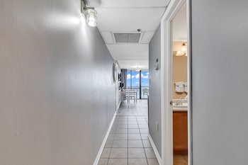 hosteeva oceanview condos