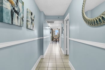 hosteeva oceanview condos