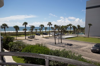 hosteeva oceanview condos