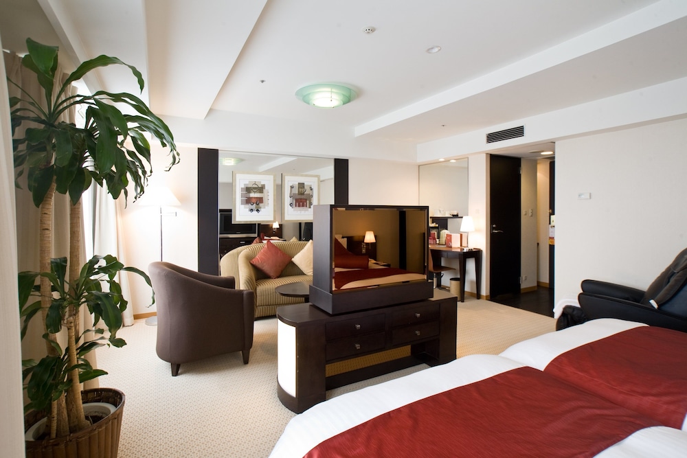 ana crowne plaza toyama