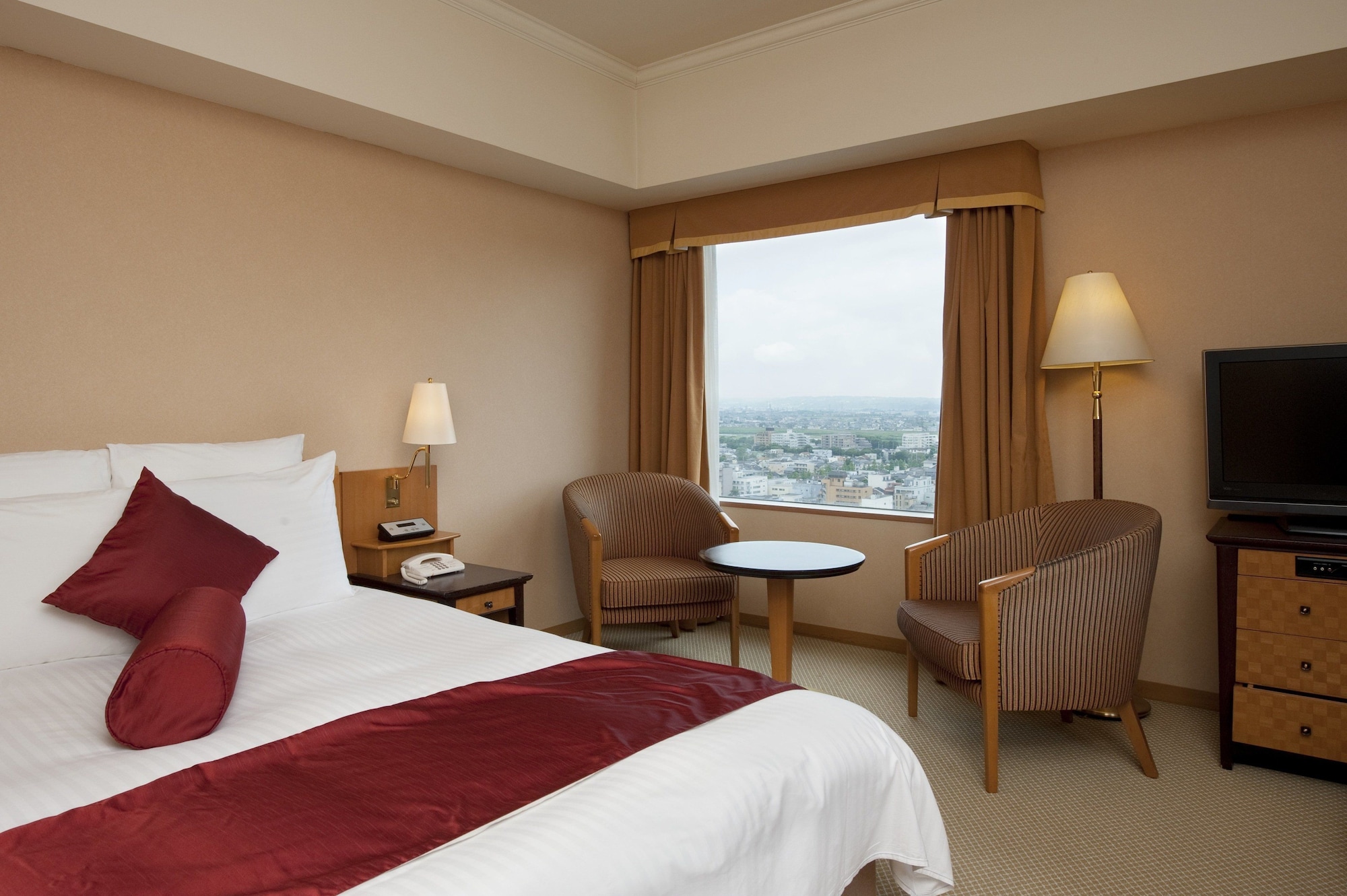 ana crowne plaza toyama