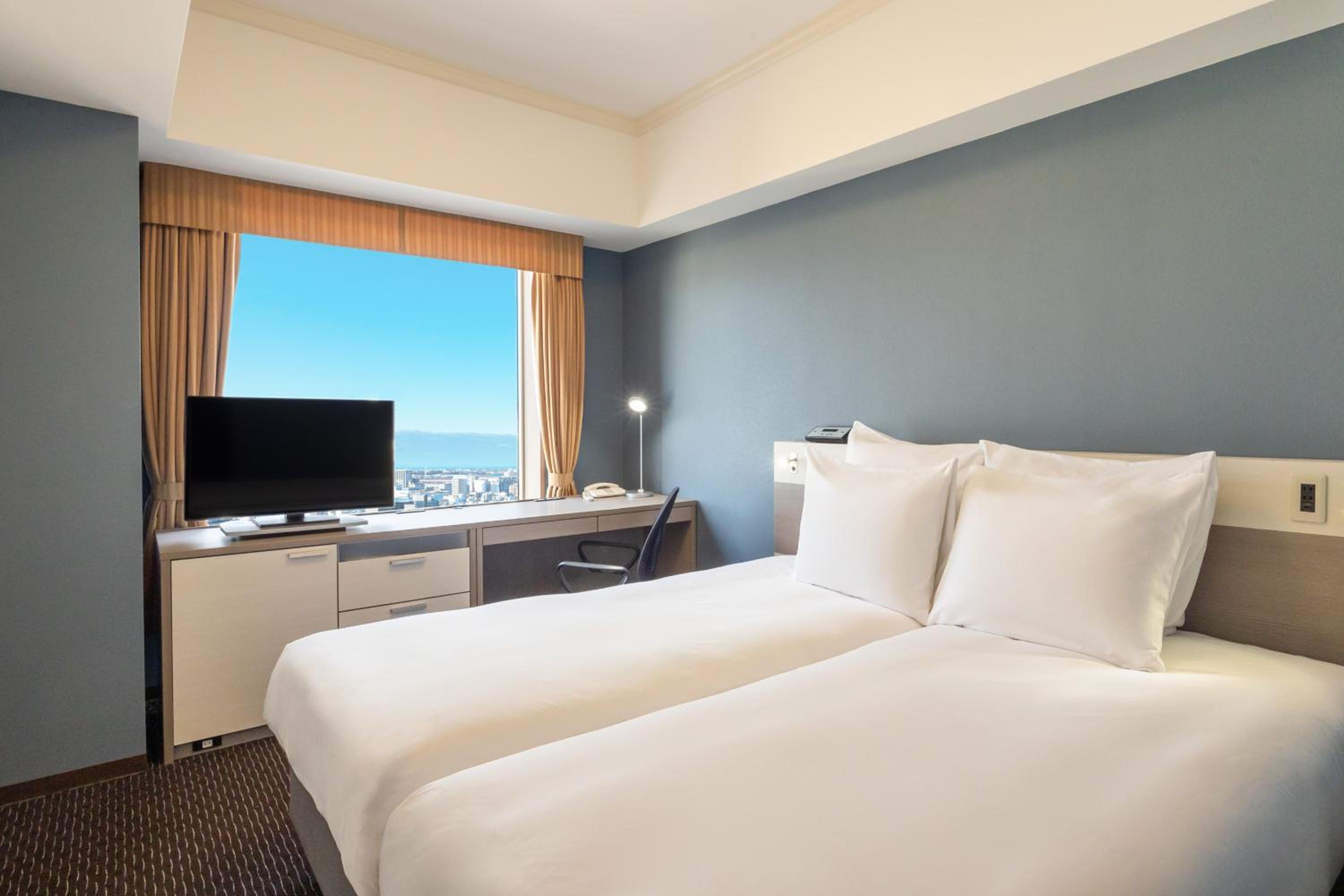 ana crowne plaza toyama