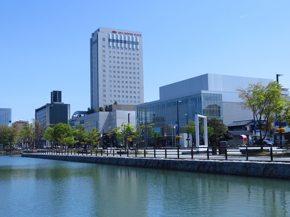 ana crowne plaza toyama