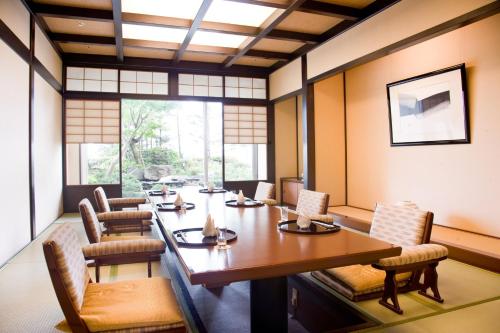 ana crowne plaza toyama