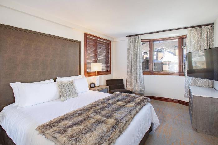 beaver creek lodge autograph collection