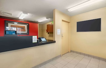 Extended Stay America Select Suites Newport News Oyster Pt,Norfolk>>Newport News,3 star