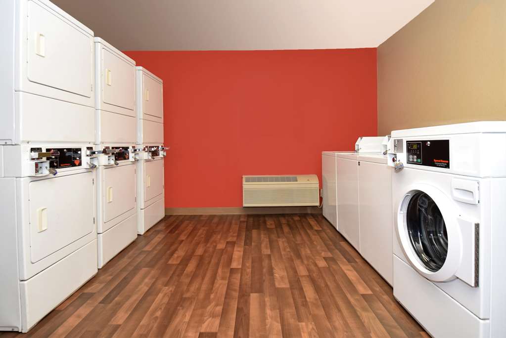 extended stay america suites hampton coliseum