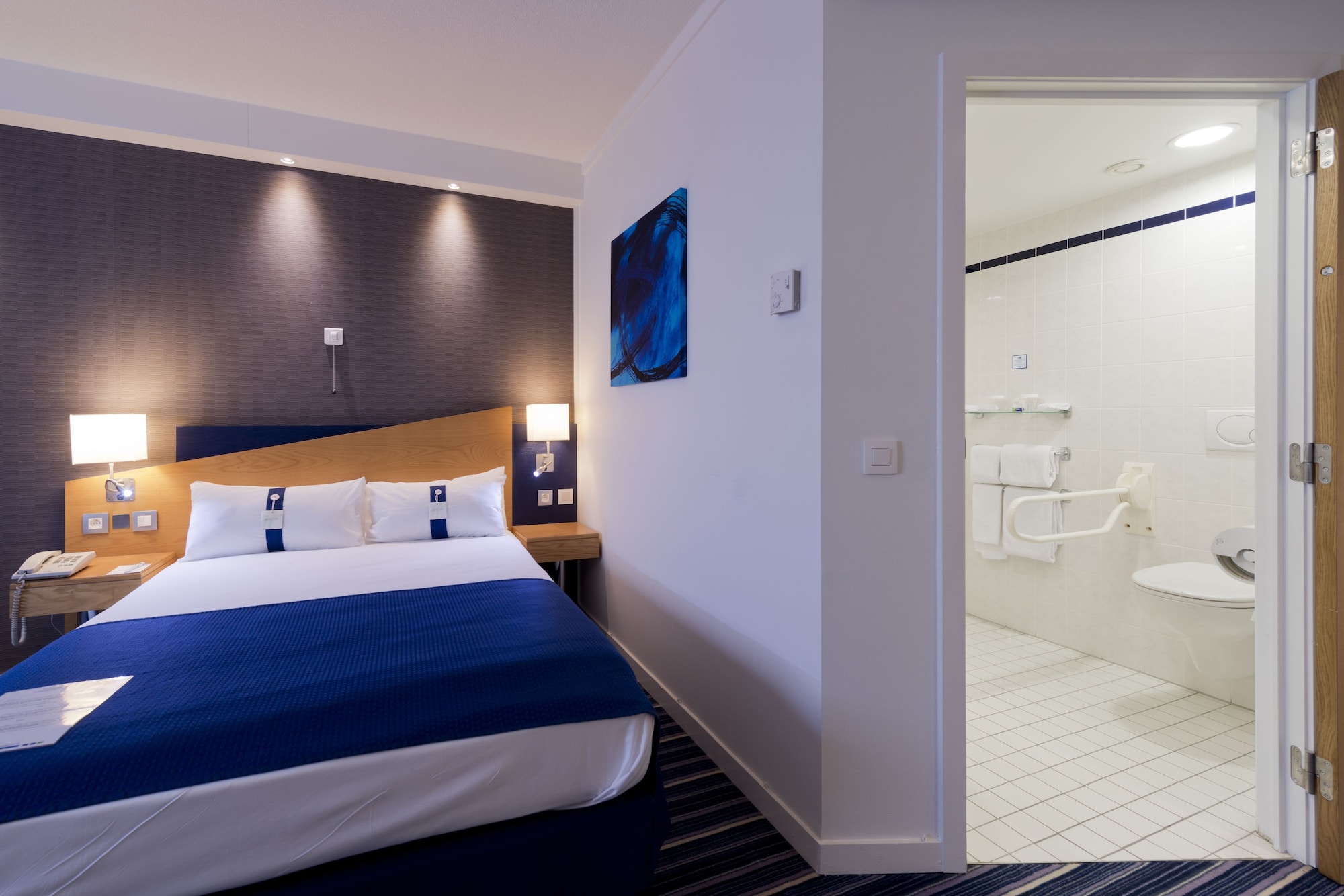 holiday inn express antwerp city north by ihg