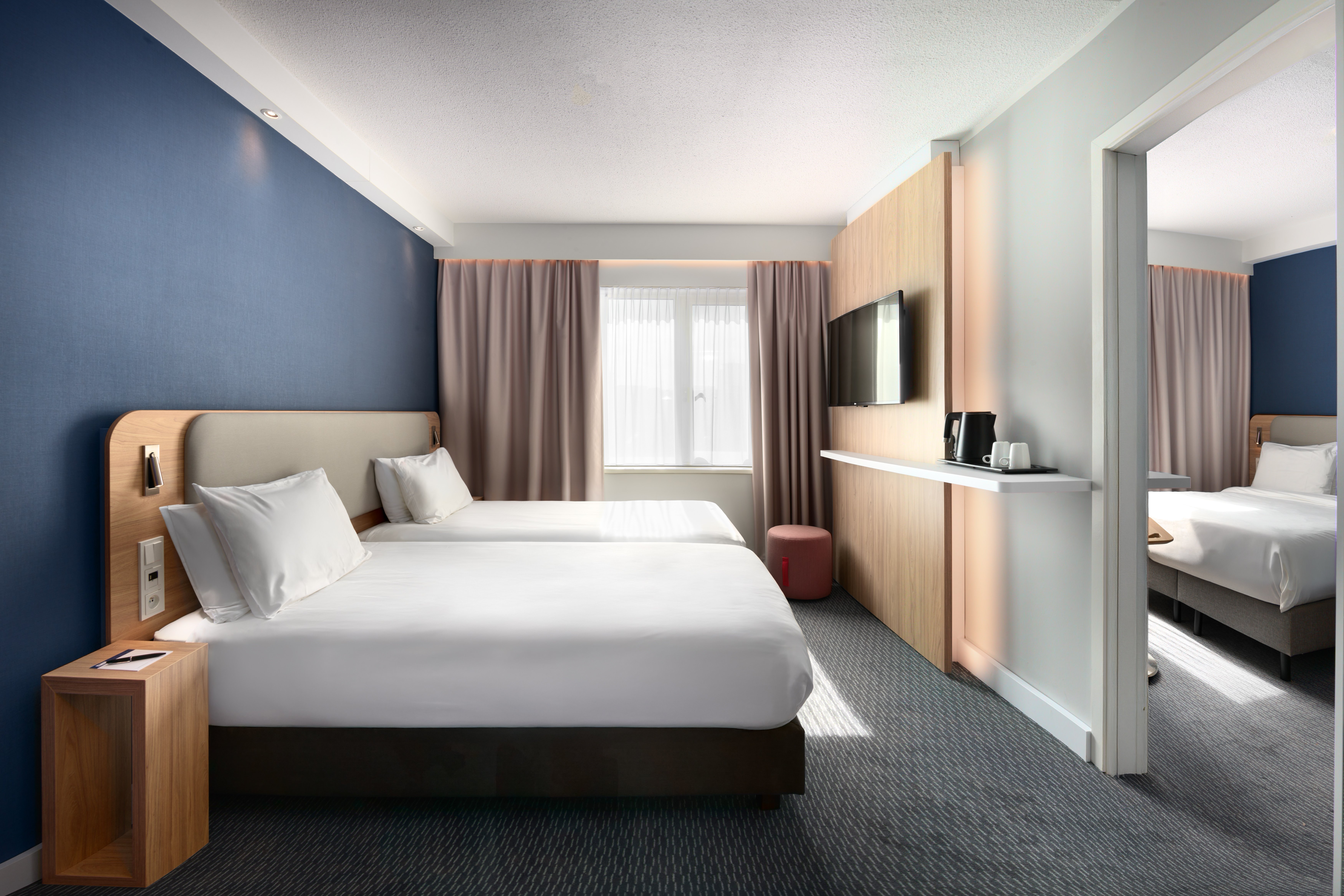 holiday inn express antwerp city north by ihg