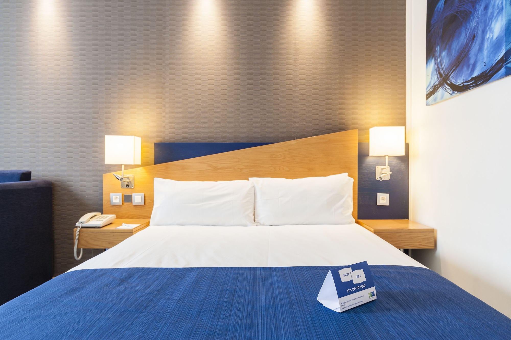 holiday inn express antwerp city north by ihg