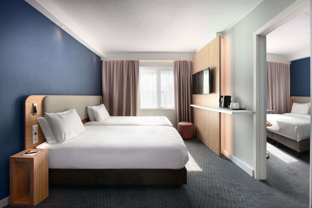 holiday inn express antwerp city north by ihg