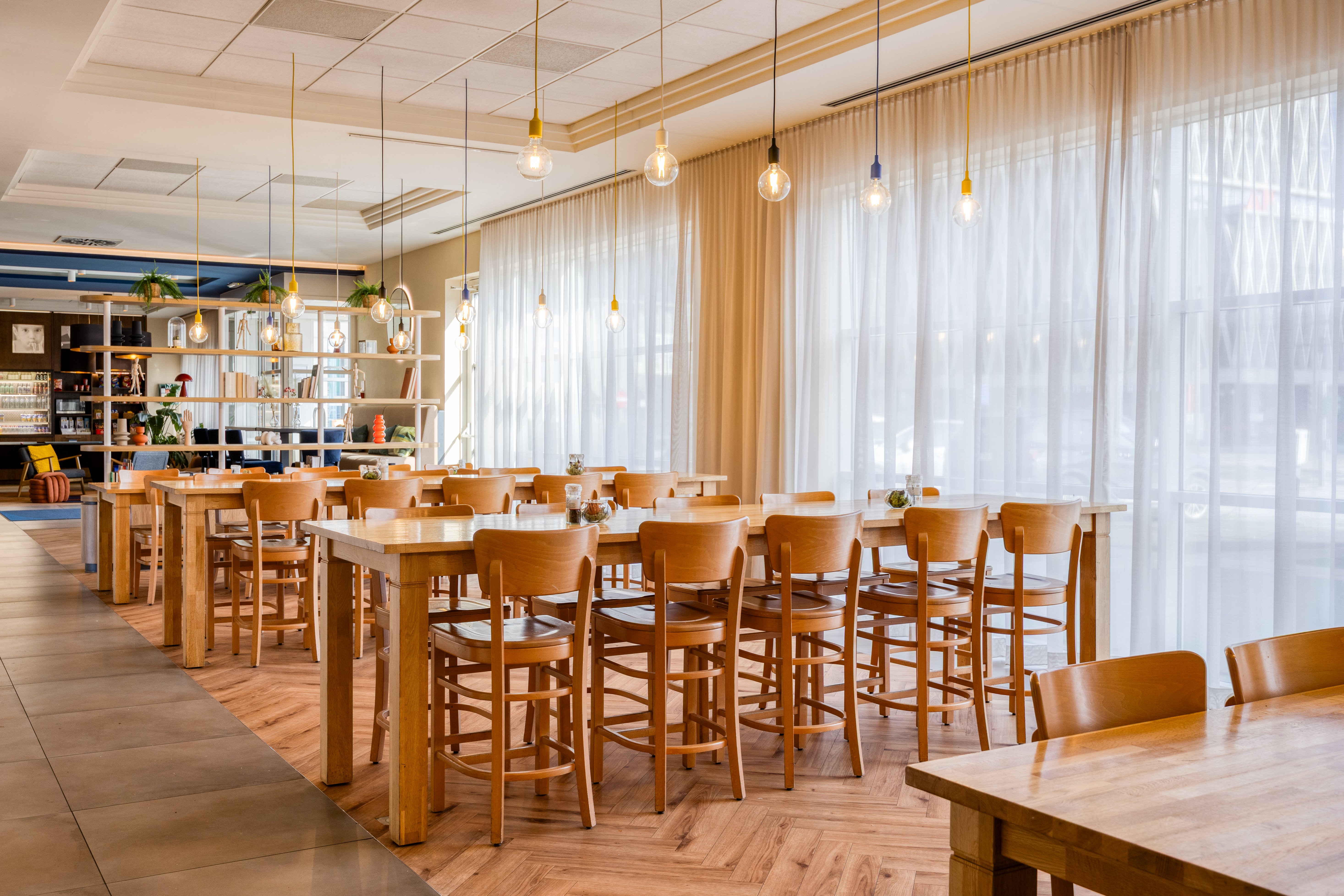 holiday inn express antwerp city north by ihg