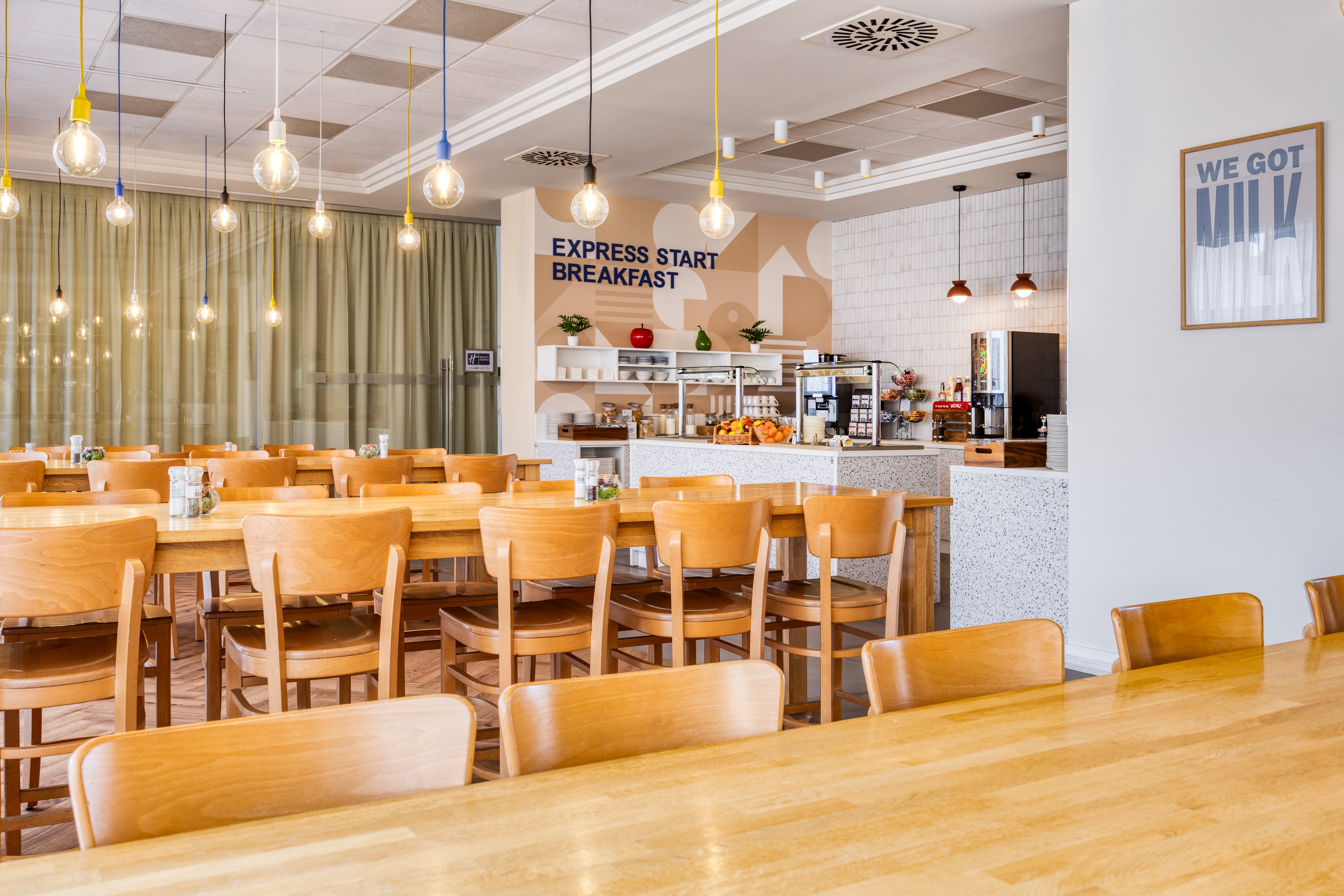 holiday inn express antwerp city north by ihg