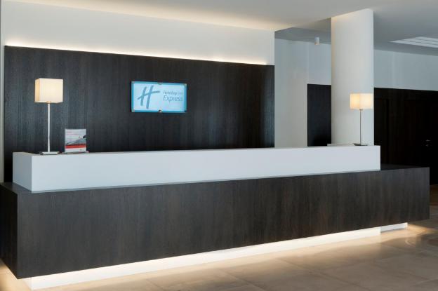 holiday inn express antwerp city north by ihg