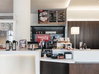 holiday inn express antwerp city north by ihg