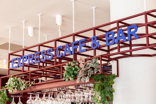holiday inn express antwerp city north by ihg
