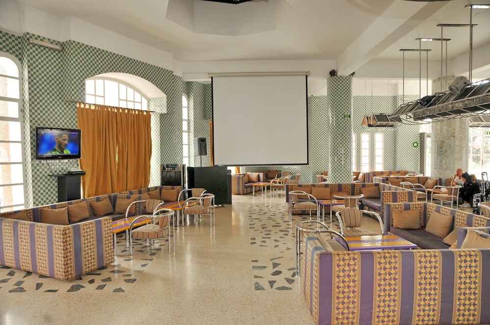 tagadirt appart hotel