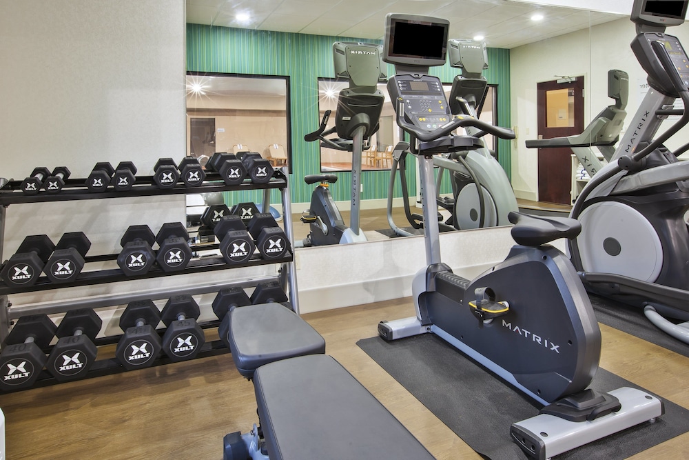 holiday inn express hotel and suites niles an ihg hotel