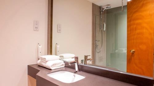 holiday inn rotherham sheffield by ihg