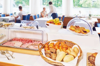 hotel schiff am rhein